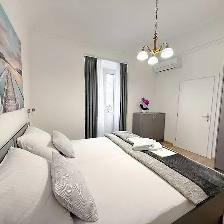 Apartment Anima Mea Old Town Apartments- Premium With Balcony